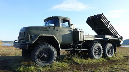 HIMARS destruyó un lanzador 9P138 del raro sistema de cohetes de lanzamiento múltiple Grad-1 con un impacto de precisión