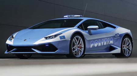 Seis supercoches especiales: Lamborghini celebra 20 años de cooperación con la policía italiana