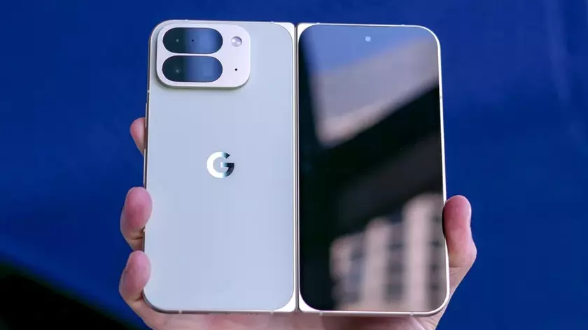 Google Pixel 10 Pro Fold teléfono plegable estilo libro