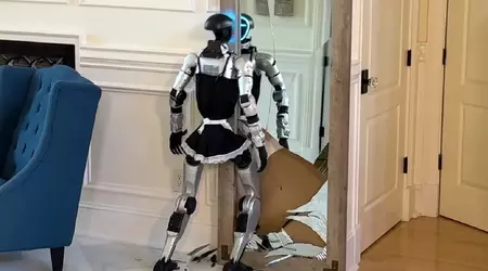 Video del día: el robot humanoide Unitree G1 chocó contra un espejo, confundiéndolo con una puerta. Dos veces