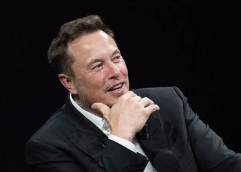 Elon Musk se enfrenta a una ...