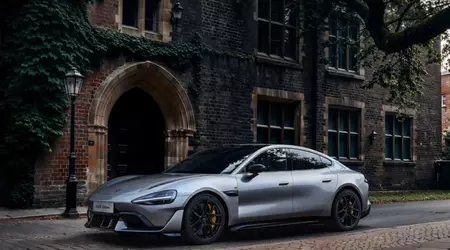 Xiaomi ha presentado el coche eléctrico SU7 Ultra en un elegante color Space Silver
