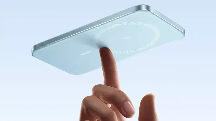 Anker lanza su batería magnética más ...