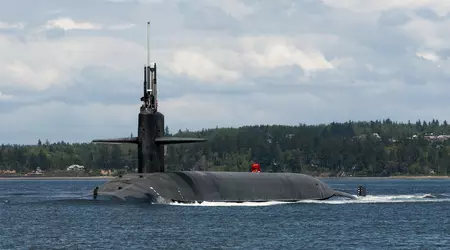 El submarino de propulsión nuclear USS Alabama, dotado de misiles balísticos intercontinentales Trident II con un alcance de más de 12.000 kilómetros y armas nucleares, tiene un nuevo comandante