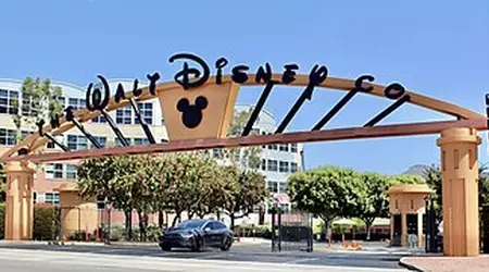 Disney acusa a Google de usar sus personajes para el entrenamiento de IA