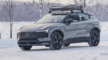 El Volvo EX30 se ha convertido en el primer coche eléctrico de Volvo en tener una versión Cross Country