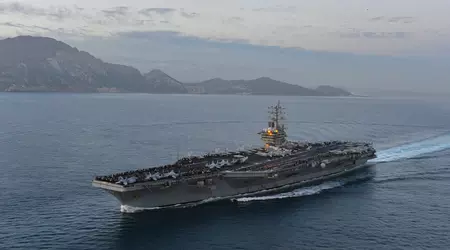 El portaaviones USS Dwight D. Eisenhower, el destructor Arleigh Burke y el crucero Ticonderoga se dirigen a Israel. El Eisenhower, el destructor Arleigh Burke y el