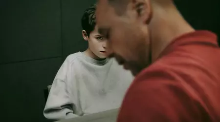 Drones, mucha preparación y muchos intentos: ¿cómo rodó Netflix la serie dramática Adolescence en una sola toma? 