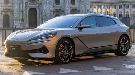 BYD ha introducido la marca premium Denza en Europa y el modelo Z9GT, que gira sobre sí mismo
