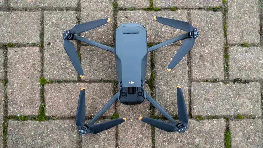 DJI Mavic 3 drones profesionales inmobiliaria
