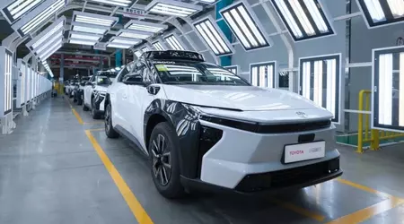 Toyota y Pony.ai presentaron el nuevo robotaxi bZ4X en China