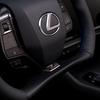 Interior actualizado del Lexus RZ 2025 - Miniatura 1