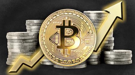 Nuevo récord de Bitcoin: el valor de la criptomoneda superó los $111,000 y alcanzó un máximo histórico