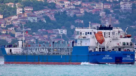 Un dron marítimo que transportaba 450 kg de TNT embistió un petrolero SIG que suministraba combustible al ejército ruso