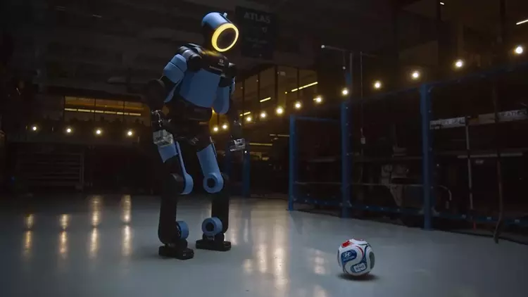 Atlas aprende fútbol con vídeos del ...