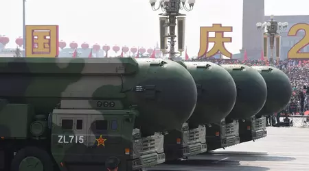 China lanza un misil balístico intercontinental al océano Pacífico por primera vez en una década 