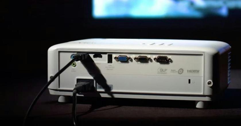 Proyector ViewSonic PX701HDH por menos de 600 dólares