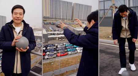 El vídeo del día: el jefe de Xiaomi lanza una sandía "blindada" desde un sexto piso para mostrar la durabilidad del revestimiento de la batería del coche eléctrico Xiaomi SU7 Ultra