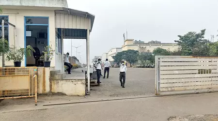 Gusanos en la comida, intoxicaciones masivas e inodoros sin agua: se conocen las razones del cierre de la planta de Foxconn para la producción de teléfonos inteligentes de Apple