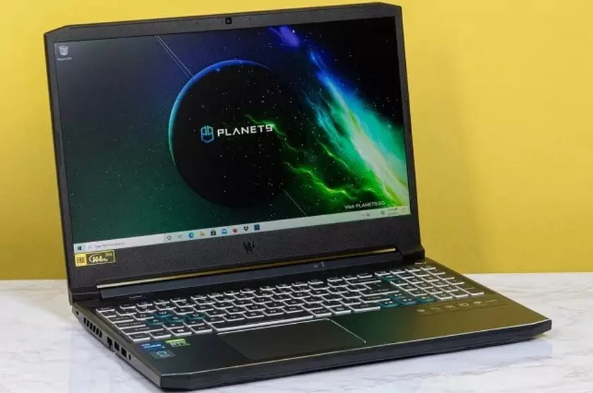 Acer Predator Helios 300 portátil modificación ECU