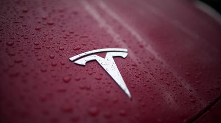 Tesla en las sidelines: las ganancias caen un 71 por ciento, Musk promete 'volver al trabajo'