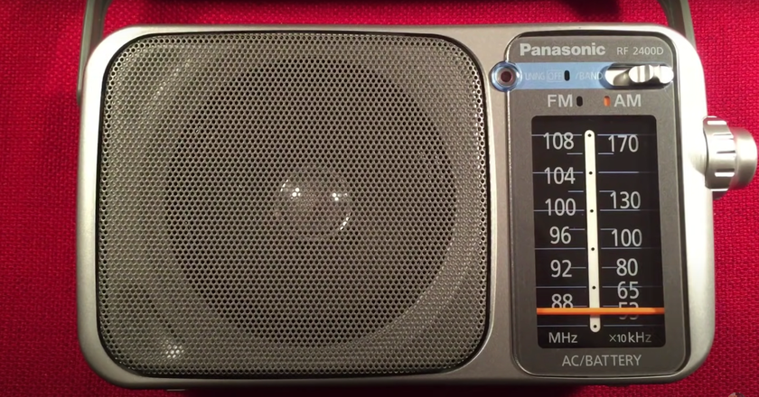 PANASONIC RF-2400 mejores radios portatiles