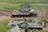 Ahora incluso Eslovaquia está probando "rejas" en los tanques T-72 y Leopard: los drones obligan a improvisar