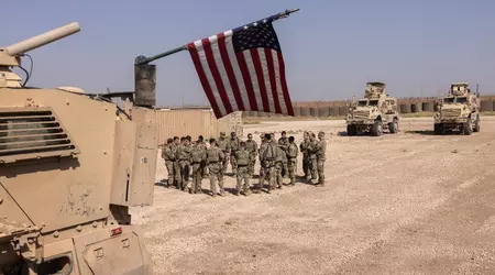 El ejército estadounidense ha llevado a cabo ataques aéreos contra bases del ISIS en Siria para evitar que se recuperen de la caída del régimen de Assad