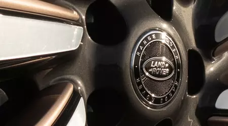 JLR comenzará a equipar neumáticos Pirelli fabricados con materiales renovables en sus coches