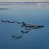 Estados Unidos, la República de Corea y Japón llevaron a cabo el primer ejercicio aéreo trilateral en el que participaron el B-52H Stratofortress, el F-16 Fighting Falcon, el F-15K Eagle y los F-2.-3 Estados Unidos, la República de Corea y Japón llevaron a cabo el primer ejercicio aéreo trilateral en el que participaron el B-52H Stratofortress, el F-16 Fighting Falcon, el F-15K Eagle y los F-2.-3