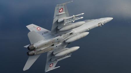 Polonia comprará 400 misiles AIM-120D-3 AMRAAM por más de mil millones de dólares