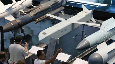 Rusia utilizó por primera vez los nuevos misiles de crucero Kh-69 para atacar Ucrania, probablemente fueron lanzados desde un caza Su-57 de quinta generación