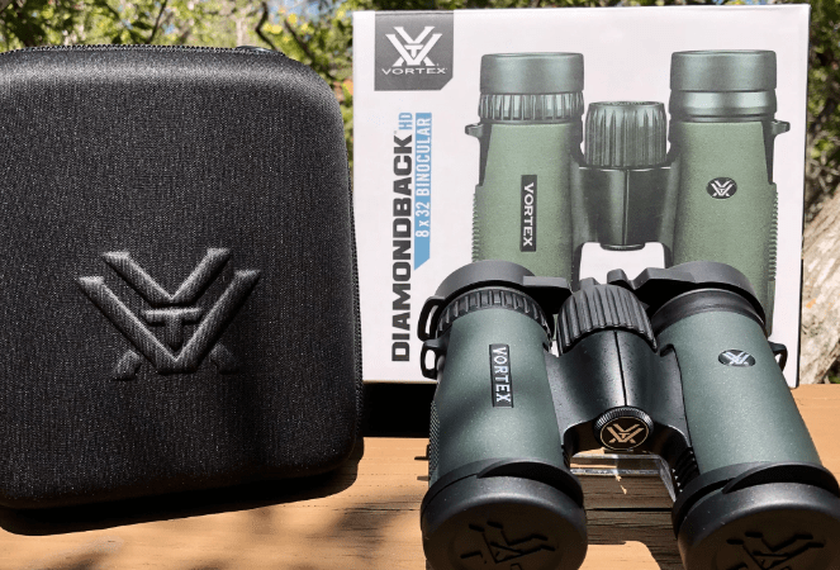 Prismáticos Vortex 8x32 Diamondback HD para niños