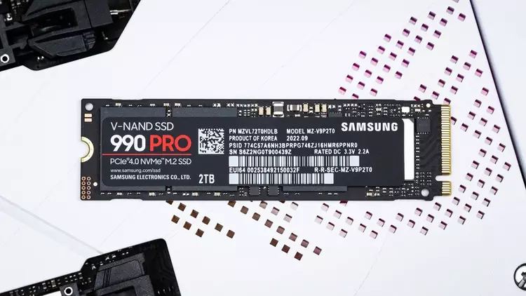 Indistinguible: Falsificaciones de SSDs Samsung 990 ...