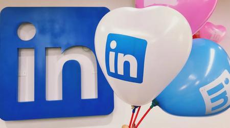LinkedIn supera los 2.000 millones de dólares de ingresos por suscripciones premium, los ingresos totales aumentan un 9%.