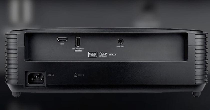 Mini proyector Optoma HD146X para macbook