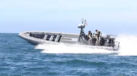 La inteligencia ucraniana quiere cambiar un Porsche Panamera S e-Hybrid por lanchas Sea Force 1100 diseñadas para la US Navy