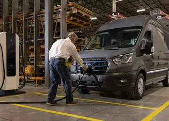 Ford reemplazó la nueva furgoneta eléctrica ...