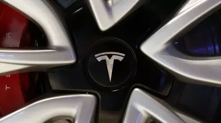 Tesla planea licenciar su sistema de conducción autónoma a otros fabricantes de coches