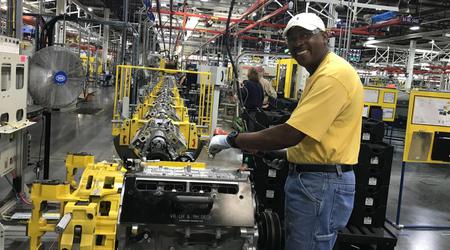 Cambio de ruta en movimiento: General Motors invertirá 888 millones de dólares en la producción de motores en la planta de Nueva York