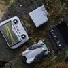 DJI Mini 5 Pro dron en vuelo