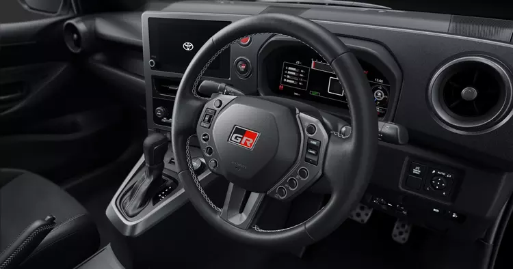 Toyota presenta el volante rediseñado para ...