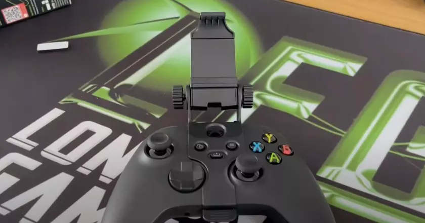 Orzly Xbox Controller Soporte para teléfono
