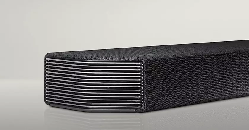 Barra de sonido Samsung HW-Q900A para montaje en pared