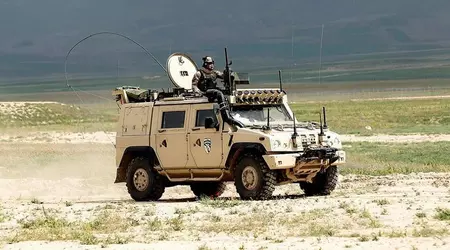 Noruega transfiere 14 vehículos blindados IVECO LAV III a Ucrania