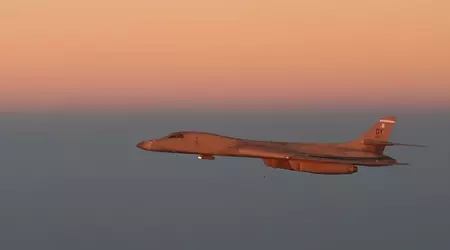 EE.UU. ha enviado bombarderos estratégicos B-1B Lancer a Oriente Medio junto con el submarino nuclear de clase Ohio