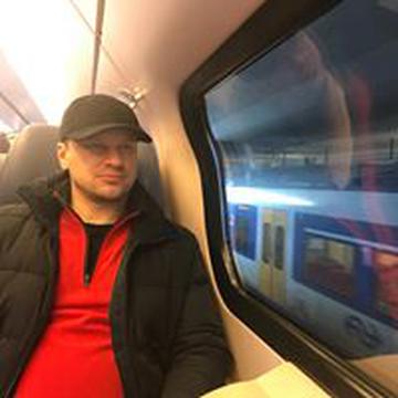 Ruslan  Makarenko