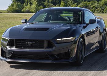 El Ford Mustang de gasolina ha ...
