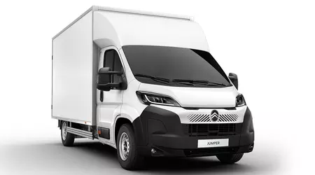 La Citroën ë-Jumper eléctrica ha recibido una nueva versión de carrocería ligera