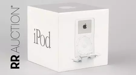 El primer iPod de 2001 en una caja sellada se vendió en una subasta por un récord de $40,264